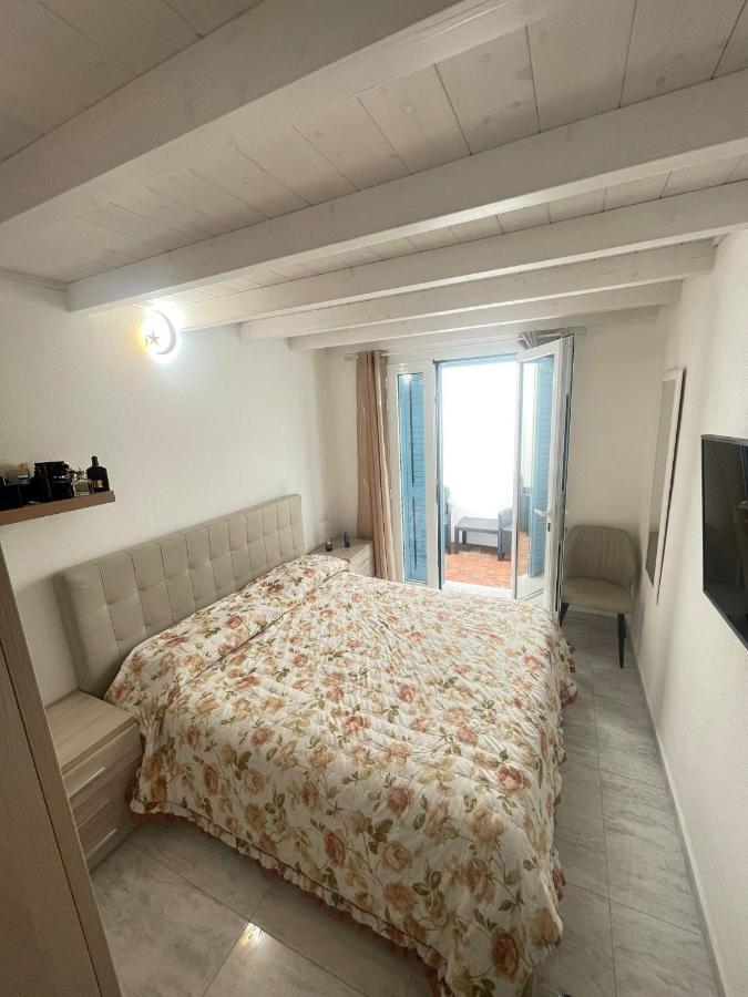 Bed and Breakfast La Perla Del Mare 2 La Caletta Exterior foto